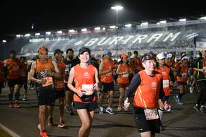 BIB: 378, 25811, 28606, 690, 24270
                            <button type="button" onclick="openModal(10869903)" class="btn btn-primary btn-sm float-right btn-popup" data-toggle="modal" data-target=".modal-high-quality">
                        <i class="fas fa-shopping-cart"></i> Add to Cart
                    </button>
                                            <button type="button" onclick="isThisMe(10869903, true)" class="btn btn-success btn-sm float-right btn-popup btn-isme hidden" data-toggle="tooltip" data-placement="bottom" title="นี่คือรูปของคุณใช่ไหม คลิกที่นี่เพื่อเอาเข้าอัลบั้ม">
                        <i class="fas fa-plus"></i> Add to album
                    </button>
                    <button type="button" onclick="isThisMe(10869903, false)" class="btn btn-warning btn-sm float-right btn-popup btn-isnotme hidden">
                        <i class="fas fa-ban"></i> Remove from album
                    </button>
